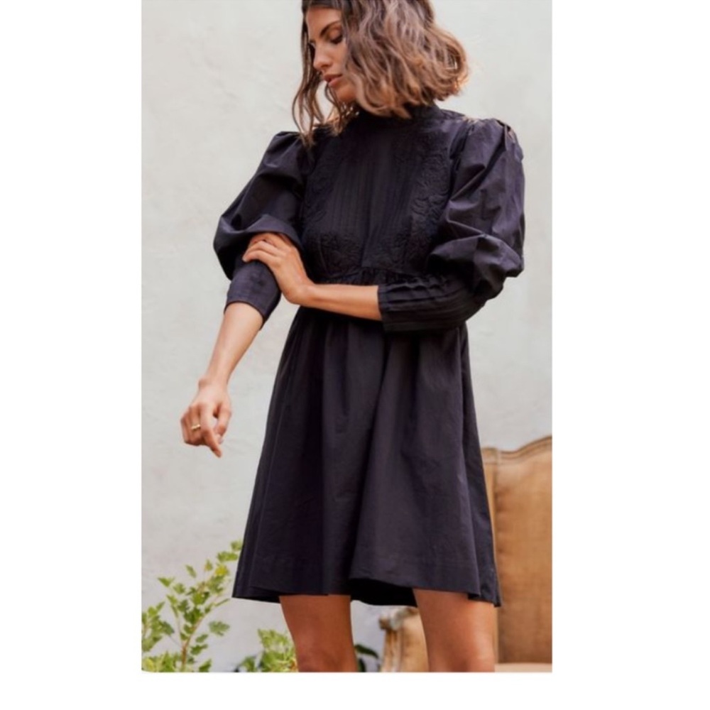 HappyxNature Star Dress Black Open Back size Medium